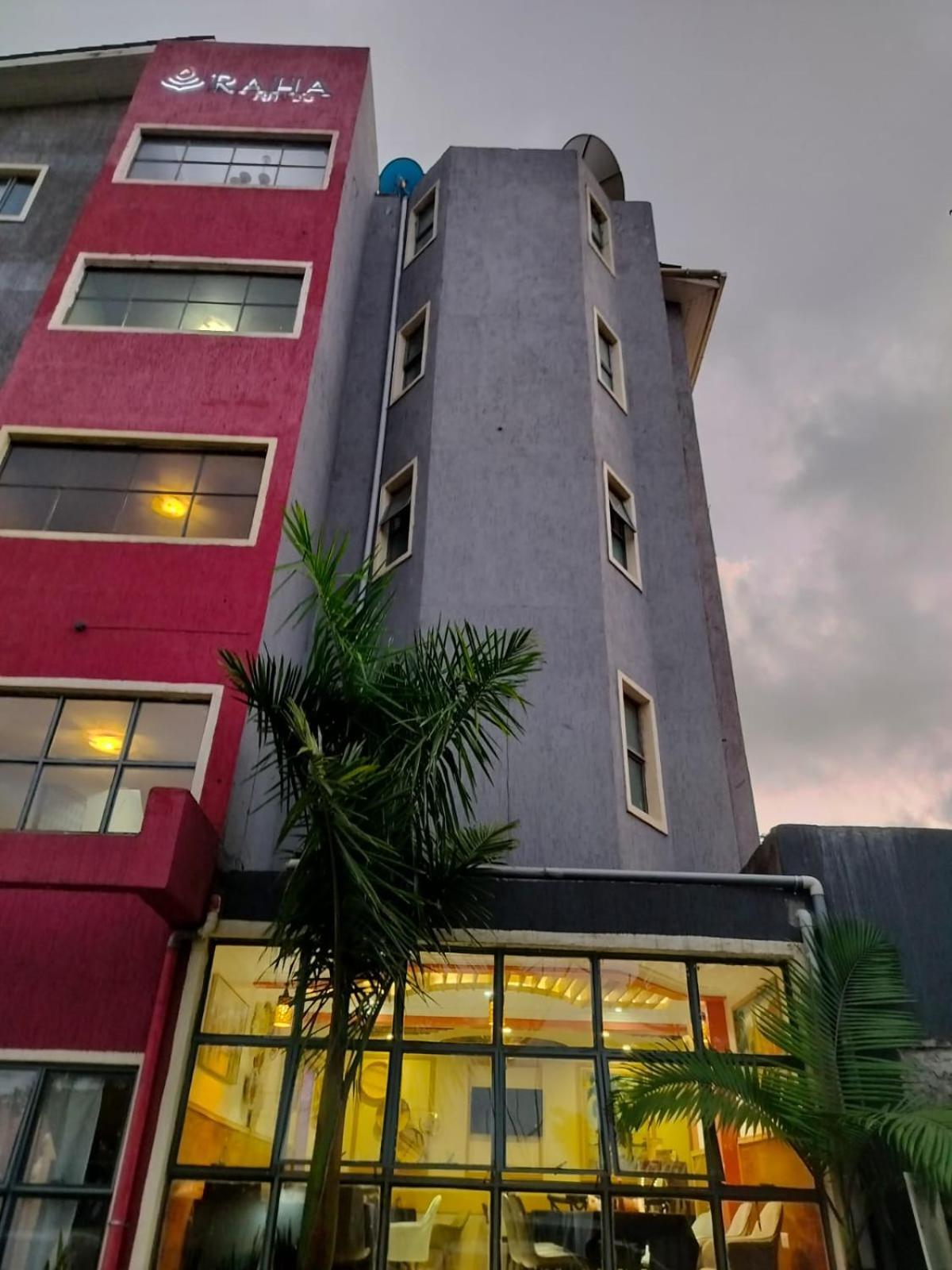 Raha Hotel & Suites Nairobi Exterior foto